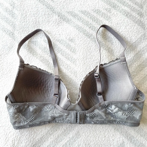 *Sale - DKNY - Lace Bra - Picture 2 of 5